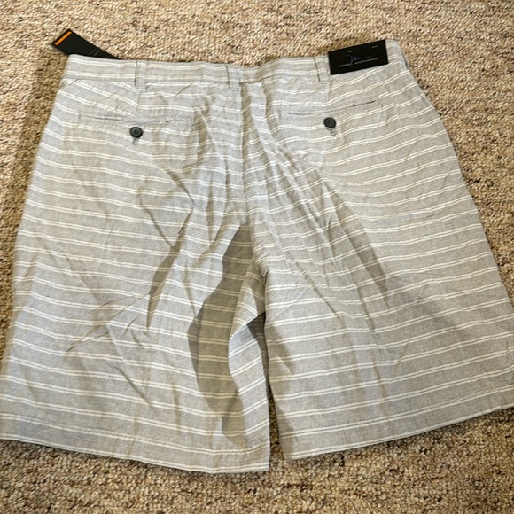 Marc Anthony Slim Fit striped gold short - Picture 3 of 4